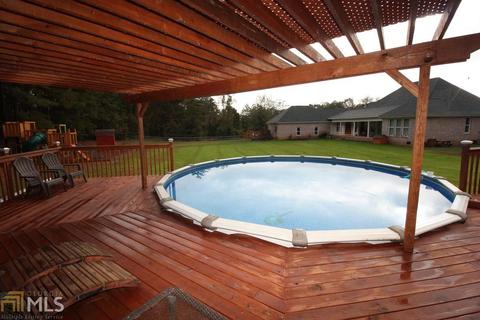 57 Stewart Rd, Lagrange, GA 30241 photo 2