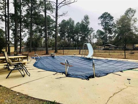 1004 Springdale Rd, Dublin, GA 31021 photo 12