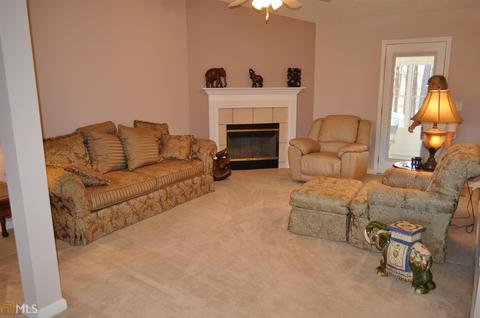 112 Waters Edge Dr, Lagrange, GA 30240 photo 2
