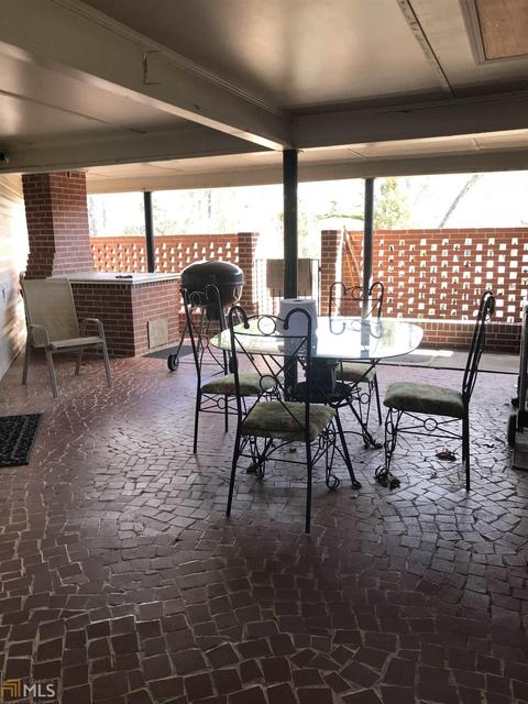 98 E Main St, Adrian, GA 31002 photo 17