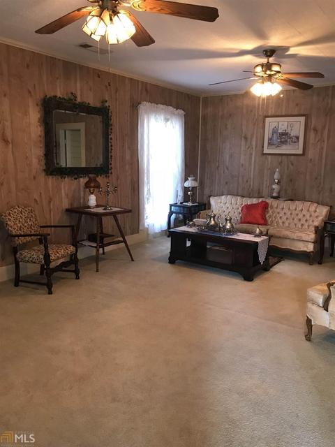 98 E Main St, Adrian, GA 31002 photo 7