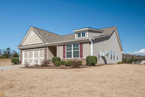 140 Carrington Dr, Commerce, GA 30529 photo 3