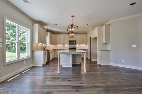 1216 Ora Lee Ln, Winder, GA 30680 photo 9
