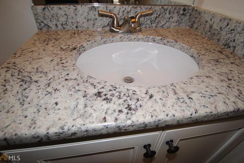 112 Hamilton Lake View Ct, Lagrange, GA 30241 photo 11