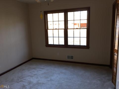 1012 Skylark Dr, Morrow, GA 30260 photo 9