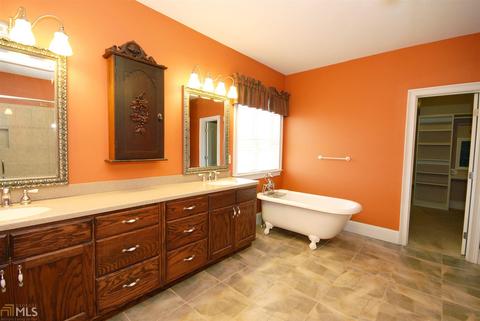 35 Otis St, Temple, GA 30179 photo 5