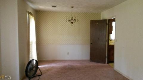 220 Cosby Dr, Lagrange, GA 30241 photo 5