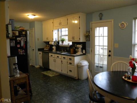 199 Elizabeth Cir, Jackson, GA 30233 photo 9