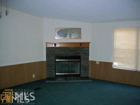 885 E Johnson St, Hartwell, GA 30643 photo 6