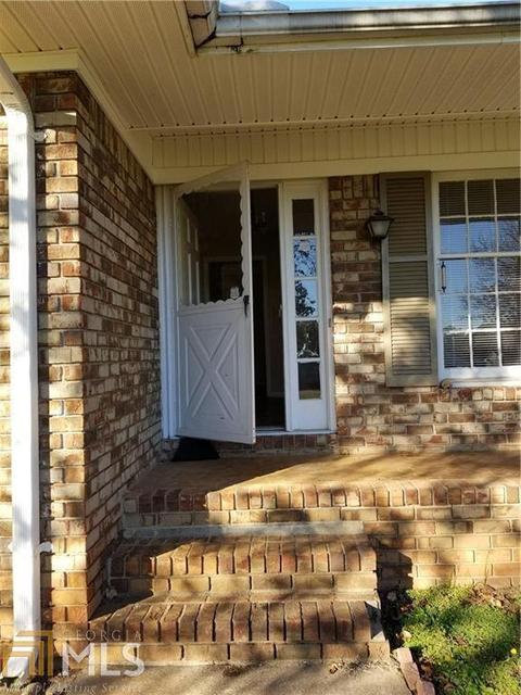 326 W Pine Ave, Comer, GA 30629 photo 2