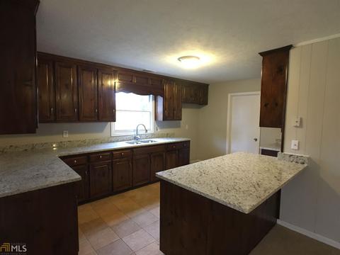 166 E Gates Rd, Lagrange, GA 30241 photo 3
