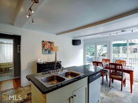 2982 Surrey Ln, Chamblee, GA 30341 photo 5