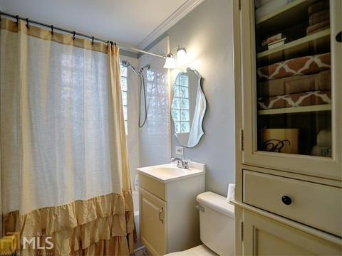 2982 Surrey Ln, Chamblee, GA 30341 photo 16