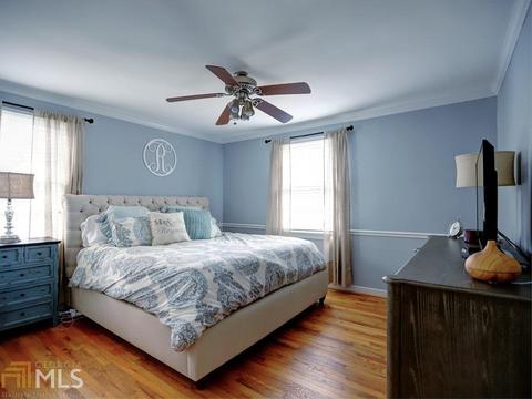 2982 Surrey Ln, Chamblee, GA 30341 photo 12