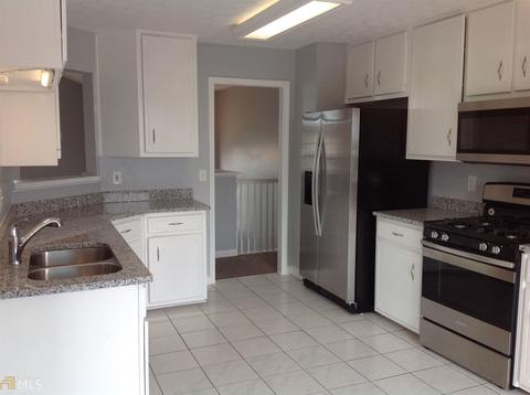 1385 Buckingham Ct, Hampton, GA 30228 photo 10