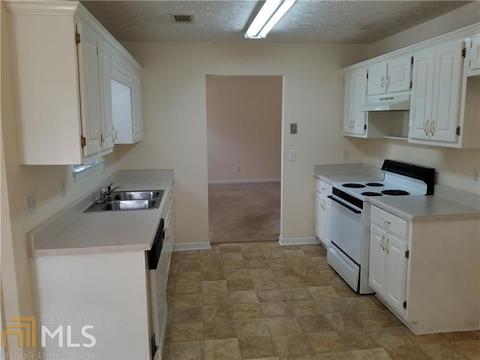 65 Whitehead Dr, Covington, GA 30016 photo 4