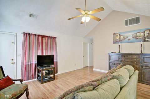 2895 Silver Maple Ct, Rex, GA 30273 photo 7