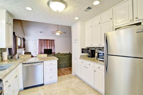 2895 Silver Maple Ct, Rex, GA 30273 photo 13