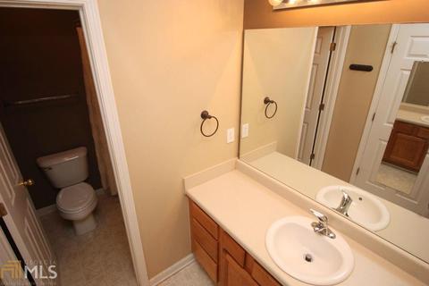 111 Waters Edge Dr, Lagrange, GA 30240 photo 9