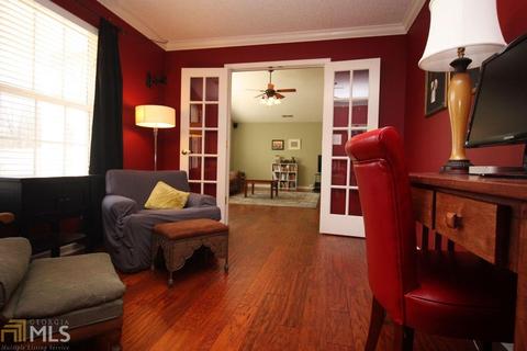 111 Waters Edge Dr, Lagrange, GA 30240 photo 4