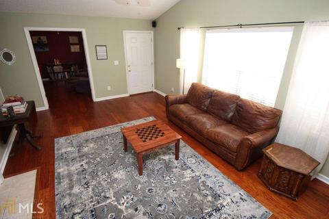 111 Waters Edge Dr, Lagrange, GA 30240 photo 3