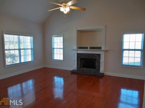209 Boston Dr, Lagrange, GA 30241 photo 2