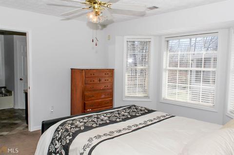 8945 Pine Tree Cir, Gainesville, GA 30506 photo 7