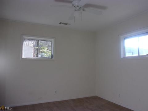904 Broadway St E, Griffin, GA 30223 photo 7