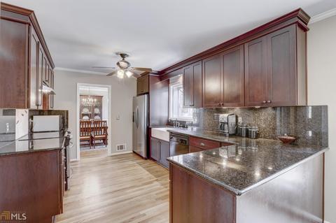 3743 Harts Mill Ct, Chamblee, GA 30341 photo 7