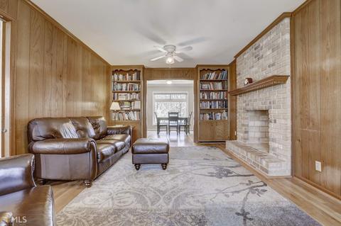3743 Harts Mill Ct, Chamblee, GA 30341 photo 12