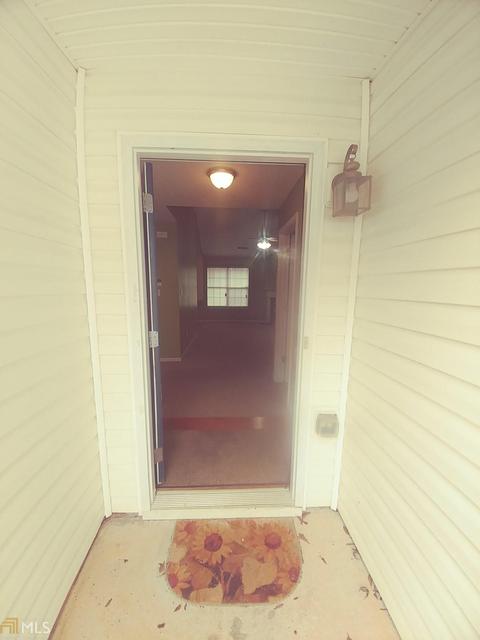 75 Kendall Ln, Covington, GA 30016 photo 3