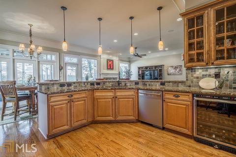 2829 Duncan Dr, Chamblee, GA 30341 photo 4