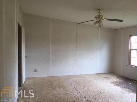 244 Mann Rd, Barnesville, GA 30204 photo 9