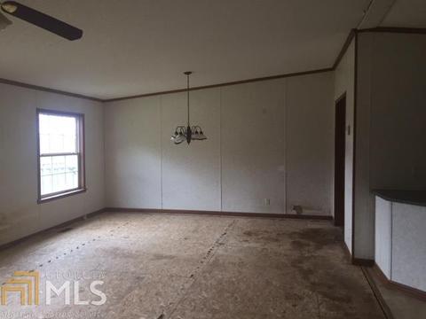 244 Mann Rd, Barnesville, GA 30204 photo 4