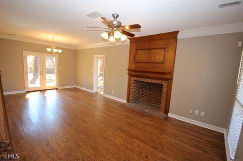 583 Mcdade St, Tyrone, GA 30290 photo 3