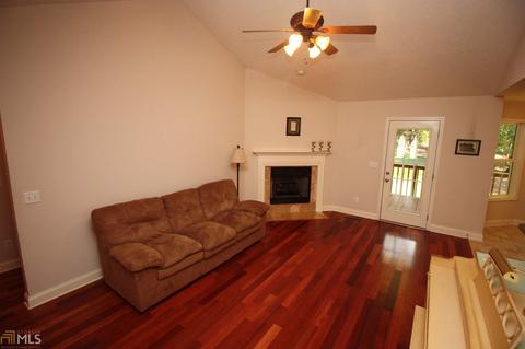 211 Lake Forrest Dr, Lagrange, GA 30240 photo 2