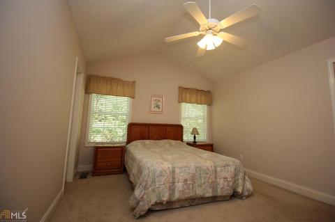 211 Lake Forrest Dr, Lagrange, GA 30240 photo 4