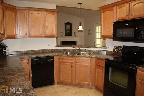 211 Lake Forrest Dr, Lagrange, GA 30240 photo 3
