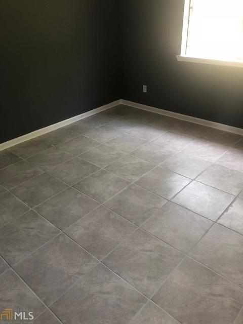 5722 Phillips, Morrow, GA 30260 photo 3