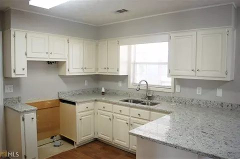 185 Radcliffe Trce, Covington, GA 30016 photo 5