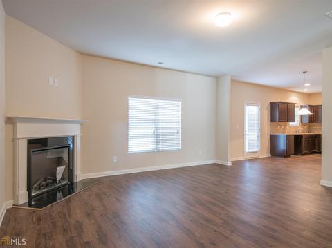 390 Silver Willow Walk, Covington, GA 30016 photo 6