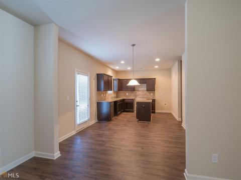 390 Silver Willow Walk, Covington, GA 30016 photo 4