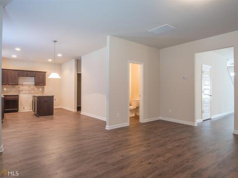 390 Silver Willow Walk, Covington, GA 30016 photo 7