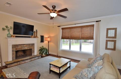 5236 Red Hawk Dr, Gainesville, GA 30507 photo 4
