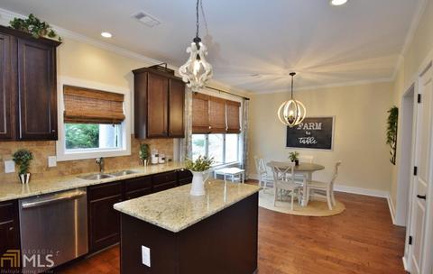 5236 Red Hawk Dr, Gainesville, GA 30507 photo 2