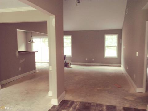 158 Needleleaf Ct, Barnesville, GA 30204 photo 4