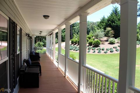 95 Stream Side Dr, Pendergrass, GA 30567 photo 3