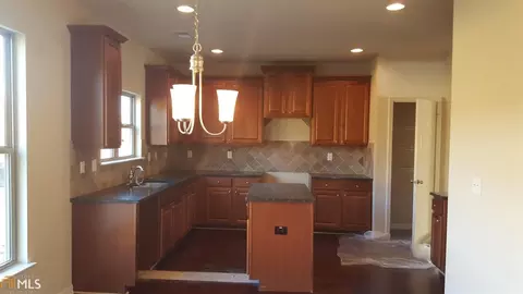 6846 Diamond Dr, Rex, GA 30273 photo 14