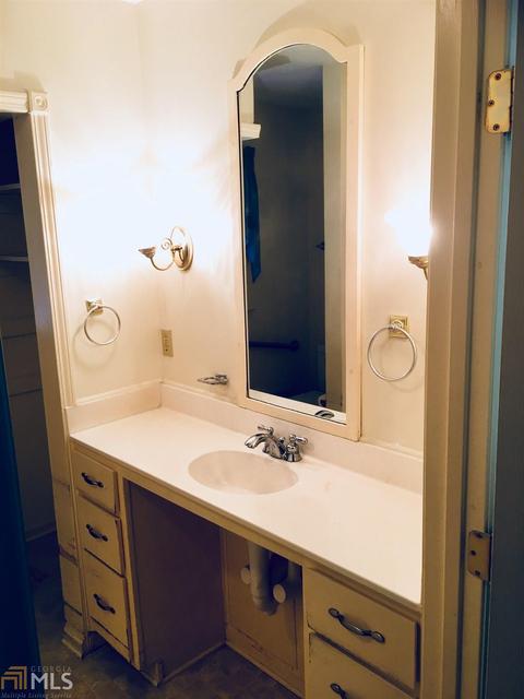 1828 Pine Forest Cir, Dublin, GA 31021 photo 5