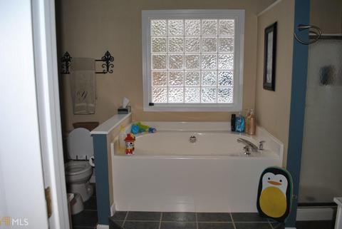142 Wellington, Lagrange, GA 30241 photo 9